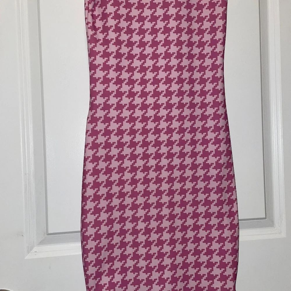Black Milk Clothing High Neck Toastie Dress Pink houndstooth pattern Size XS - Picture 4 of 7